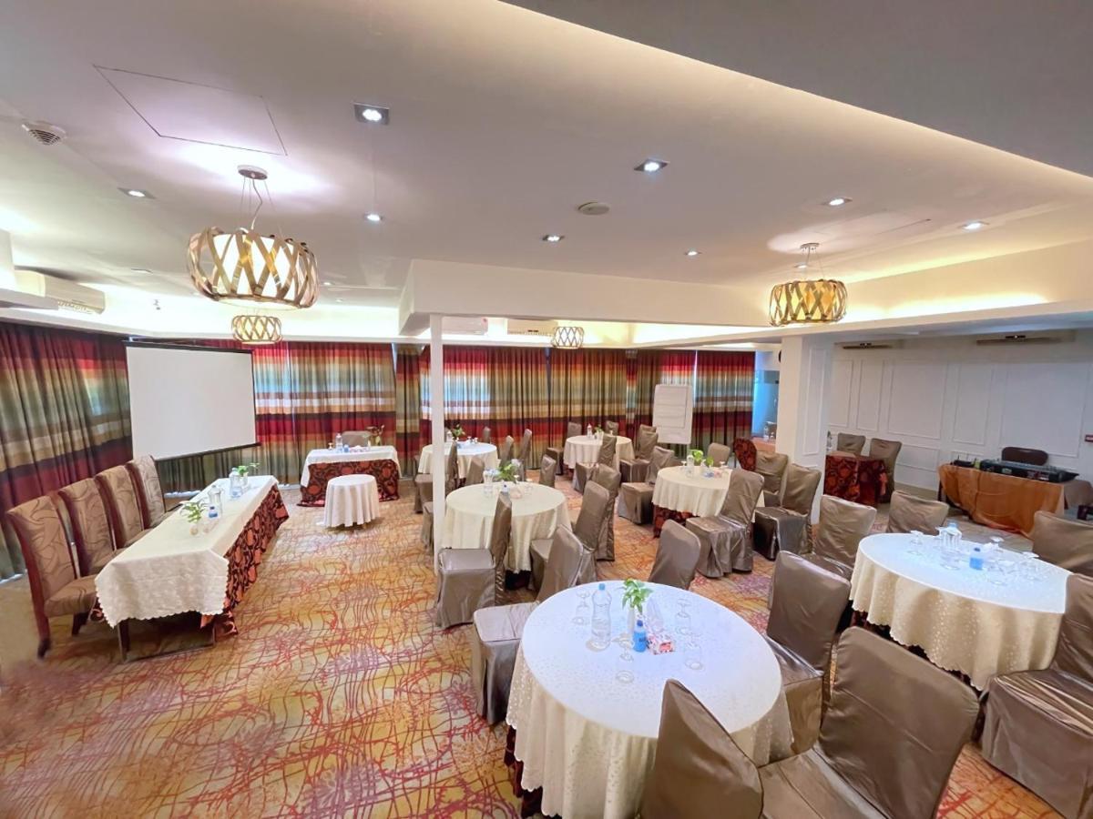 Hotel Bengal Canary Park Dhaka Esterno foto