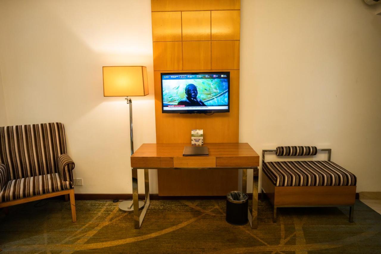 Hotel Bengal Canary Park Dhaka Esterno foto