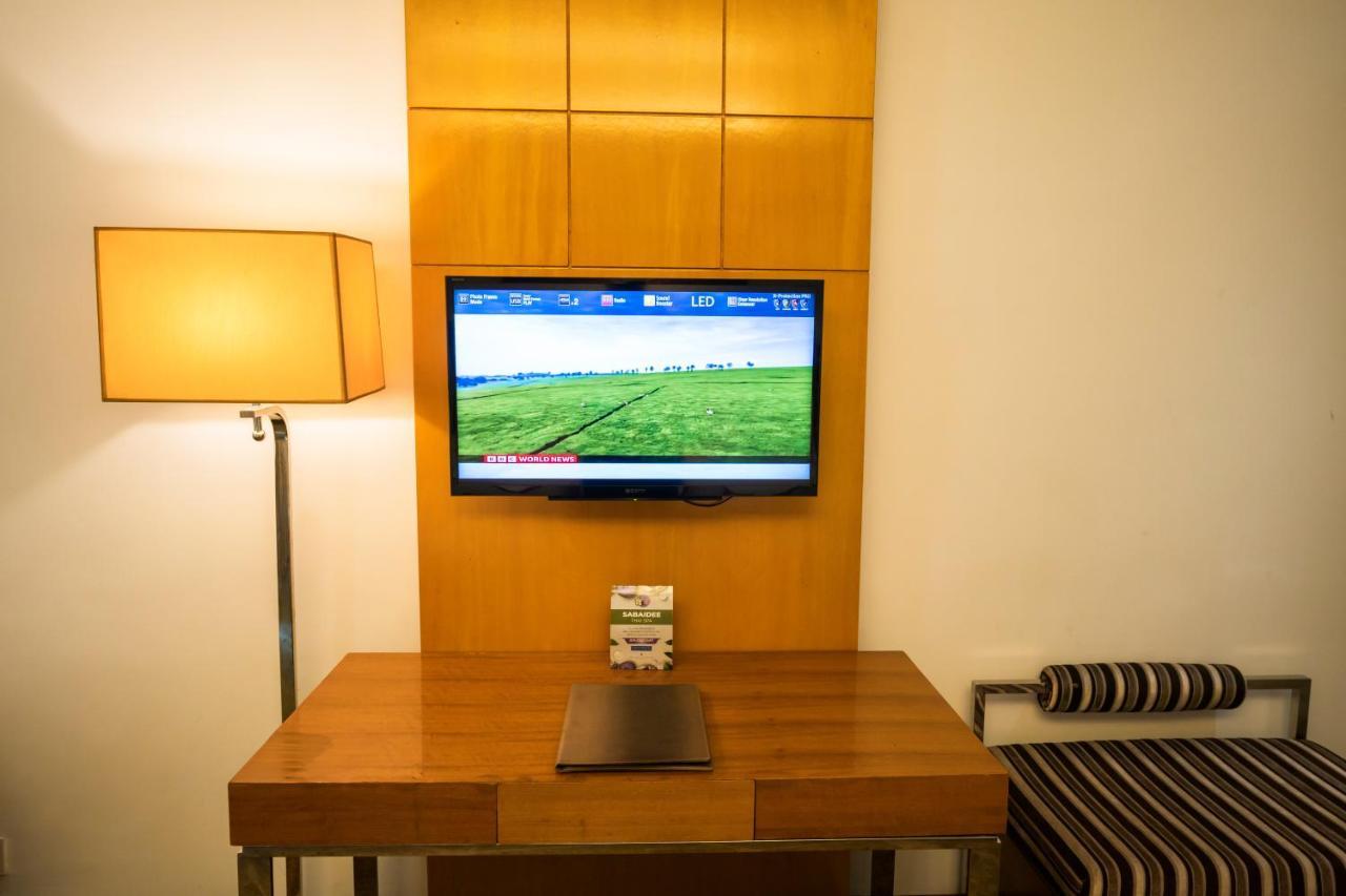 Hotel Bengal Canary Park Dhaka Esterno foto