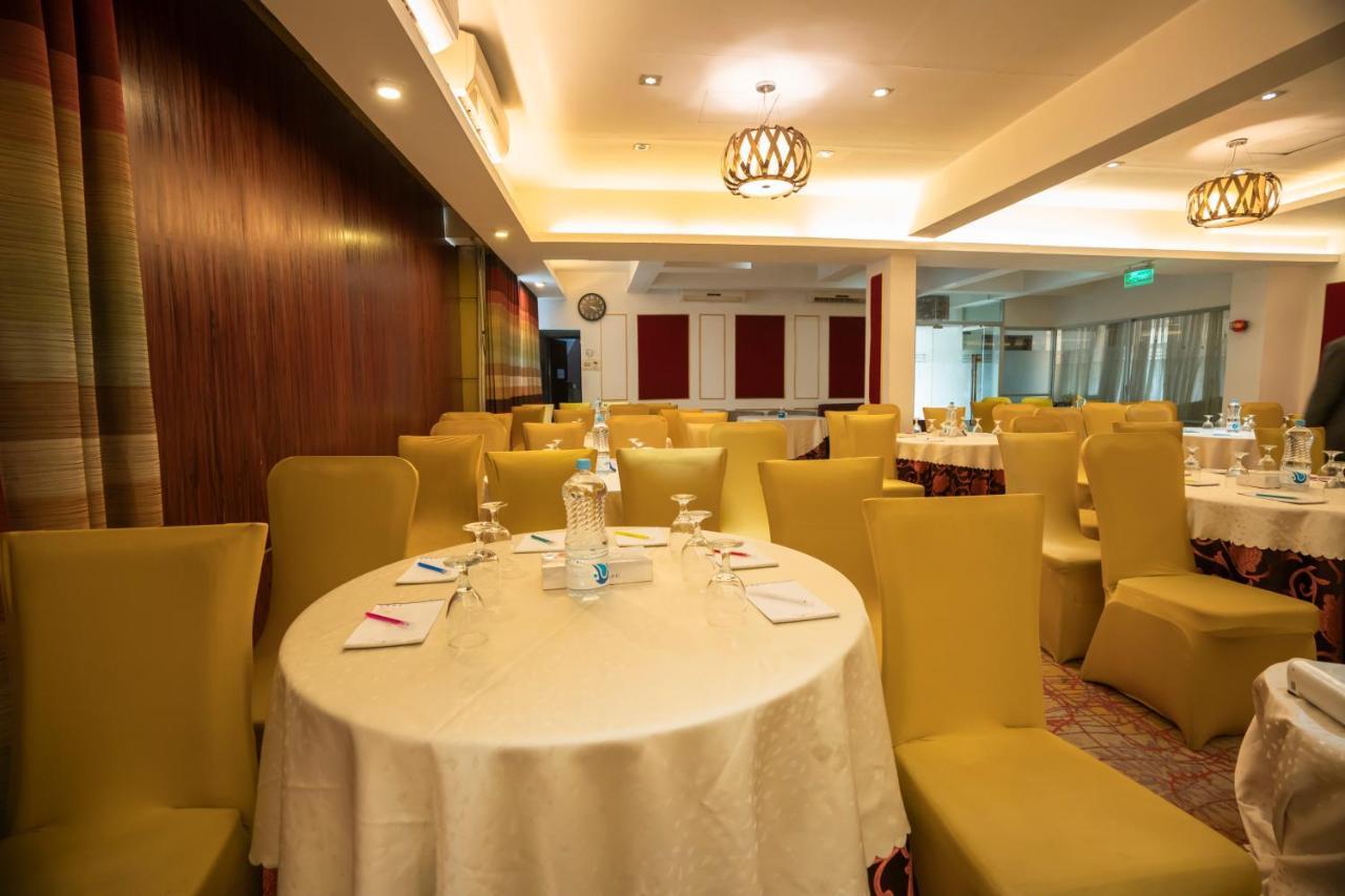 Hotel Bengal Canary Park Dhaka Esterno foto